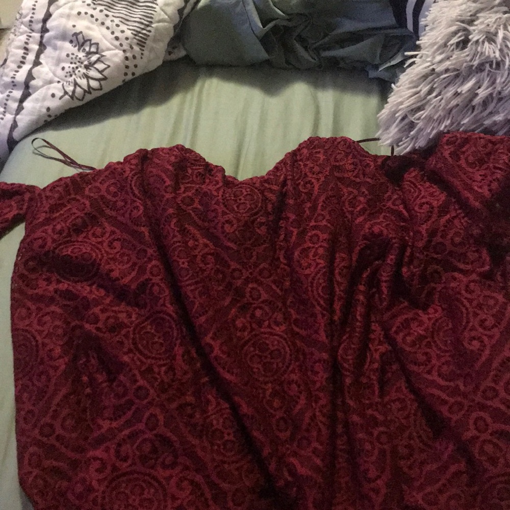 Maroon Lace off the shoulder Ribbed top